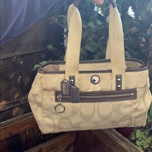 Coach Daisy Signature Tote bag in tan/cream with brown trim vintage Y2K